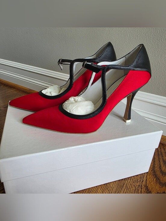 Beautiisoles Shoes - Beautiisoles Jenny Satin T-Strap Pumps Size 8M Red and Black